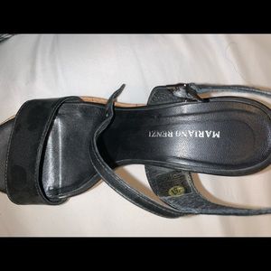 Mariano Renzi black heels